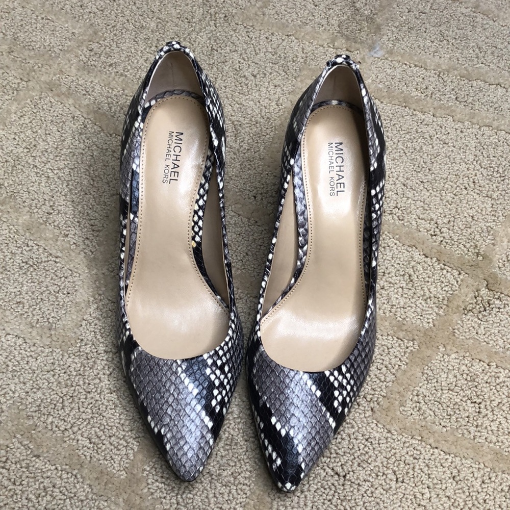 Micheal Kors heels